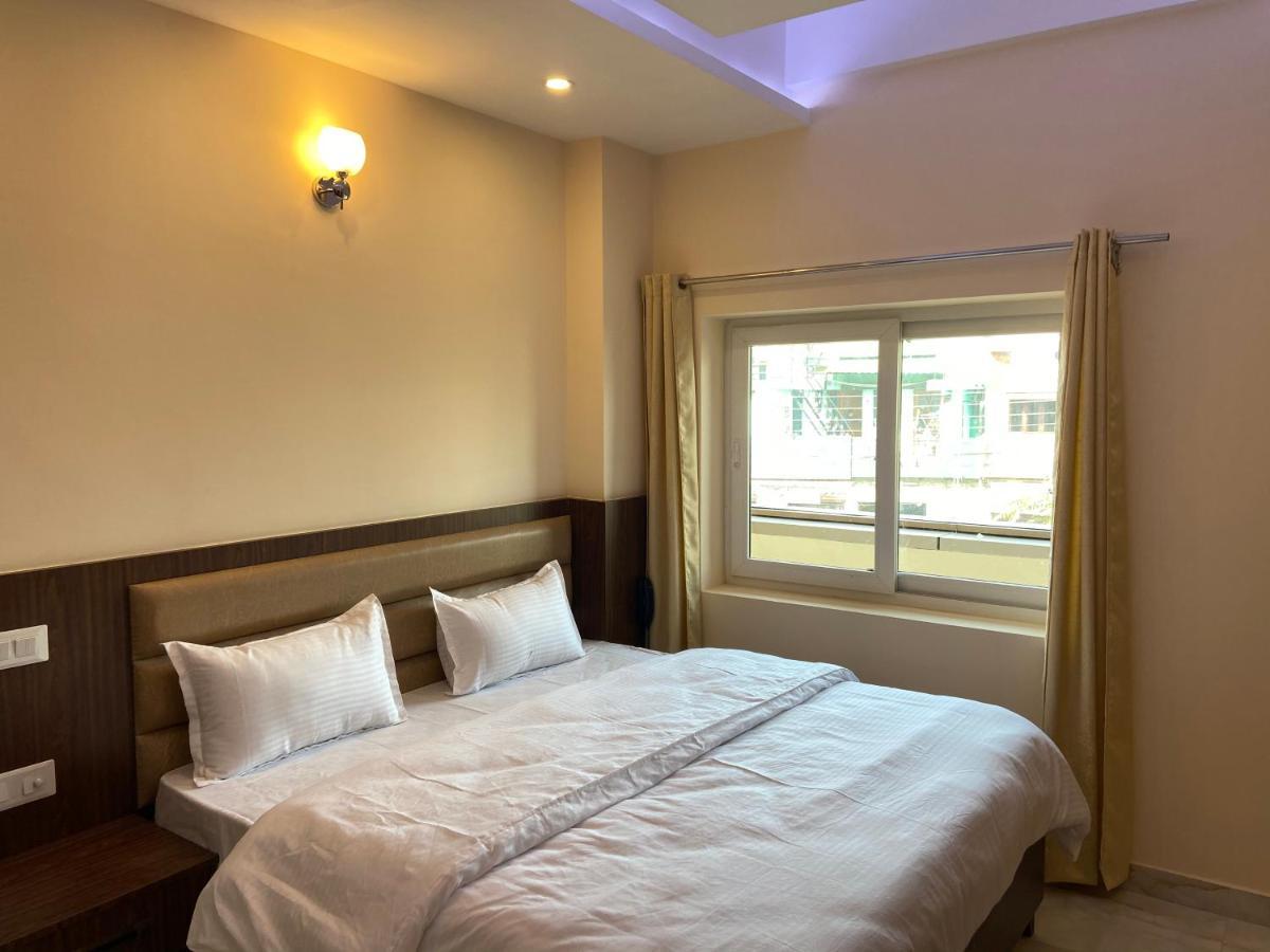 Hotel Tulsi Villa Dehradun Exterior photo